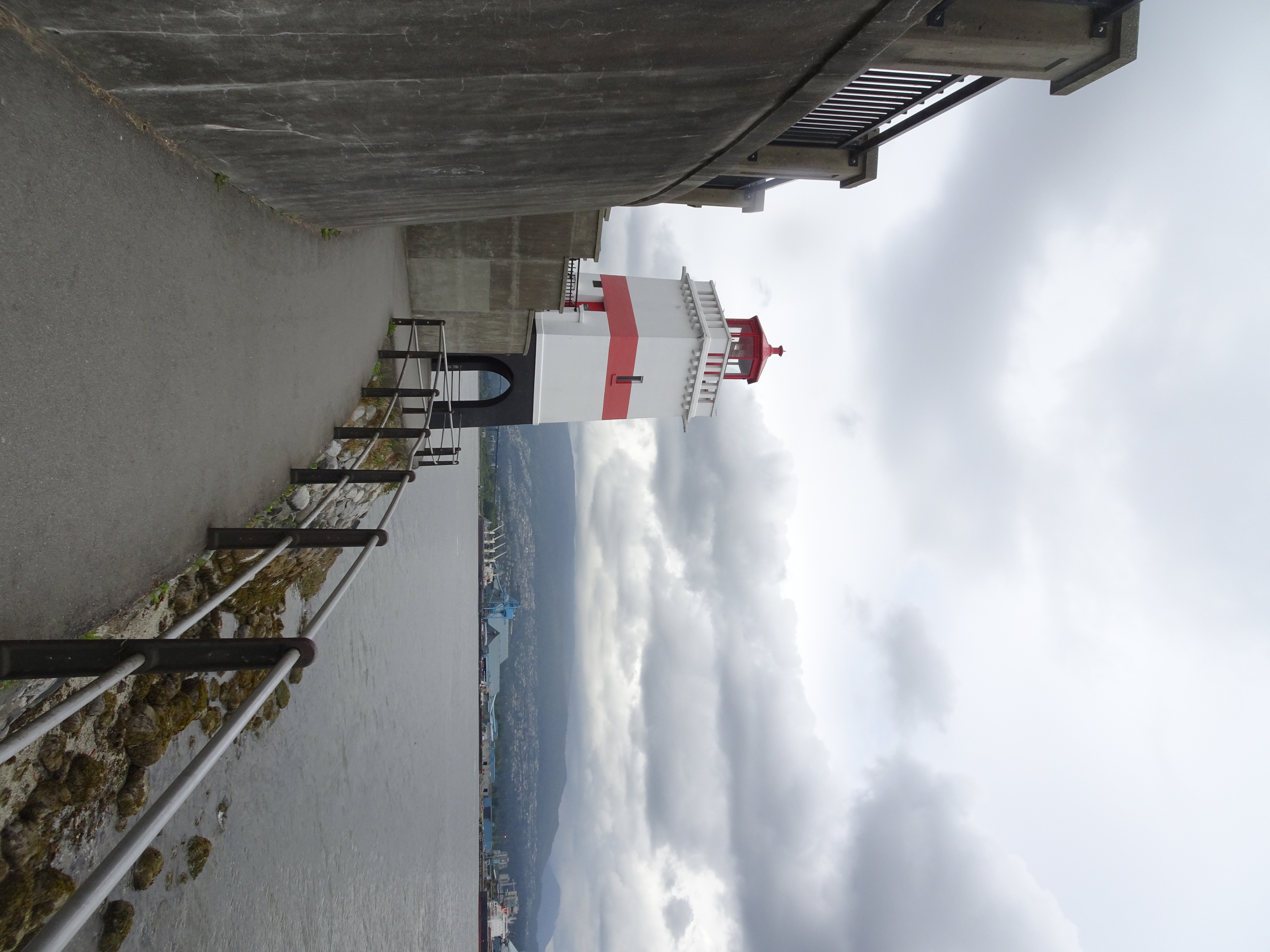 vancouver stanley park brokton point lighthouse (2)