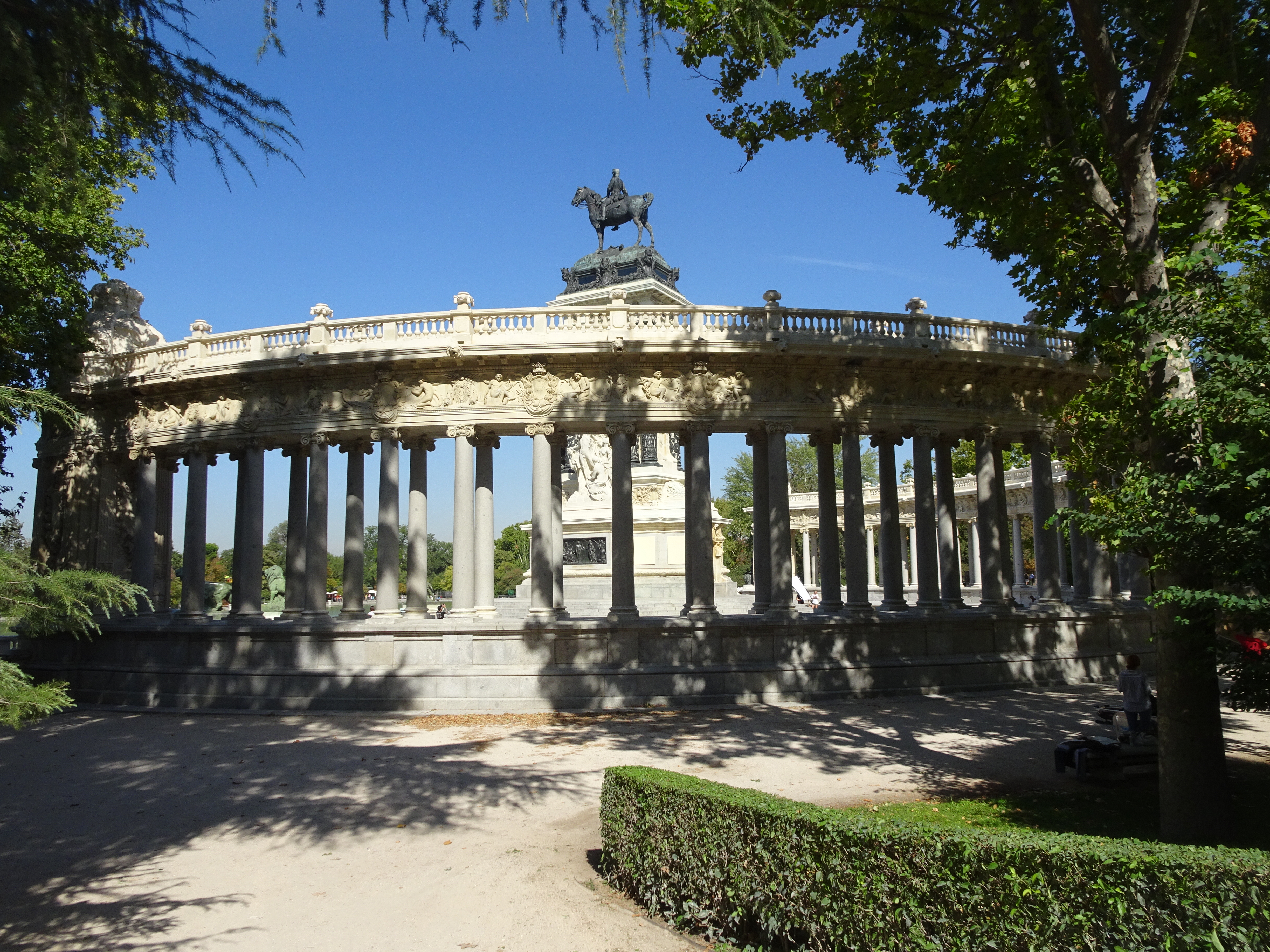 España 2019 Madrid Parque del Buen Retiro (39)