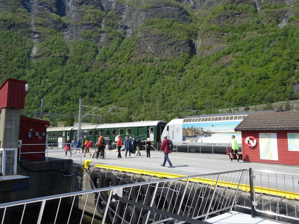 Norway in a nutshell - Estacion de trenes de Flam