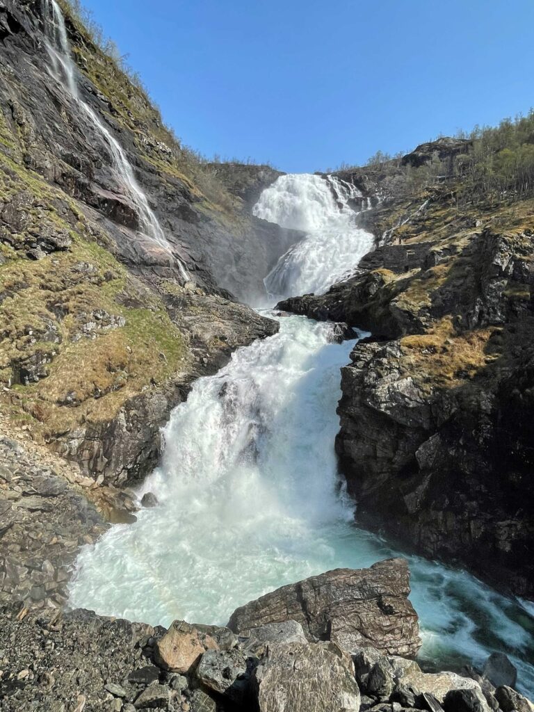 Norway in a nutshell - Kjosfossen, parada para admirar la cascada