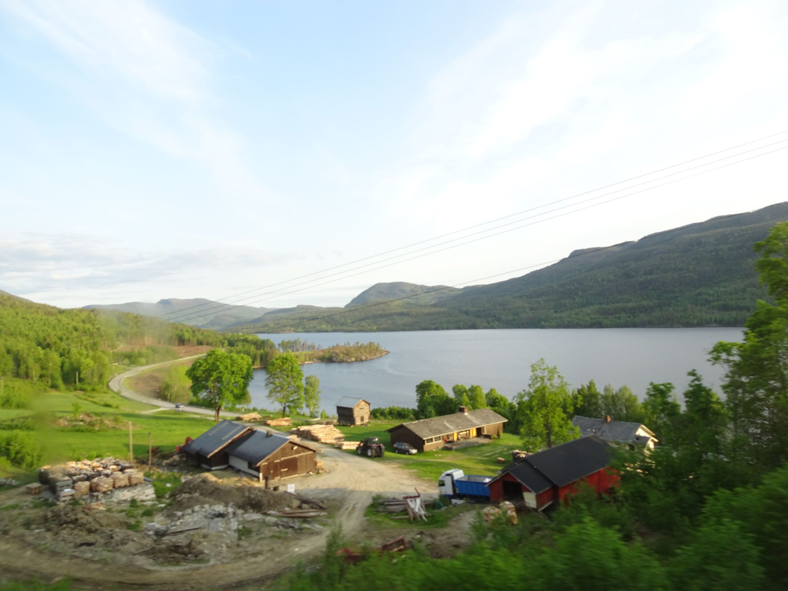 Norway in a nutshell - lagos infinitos noruegos